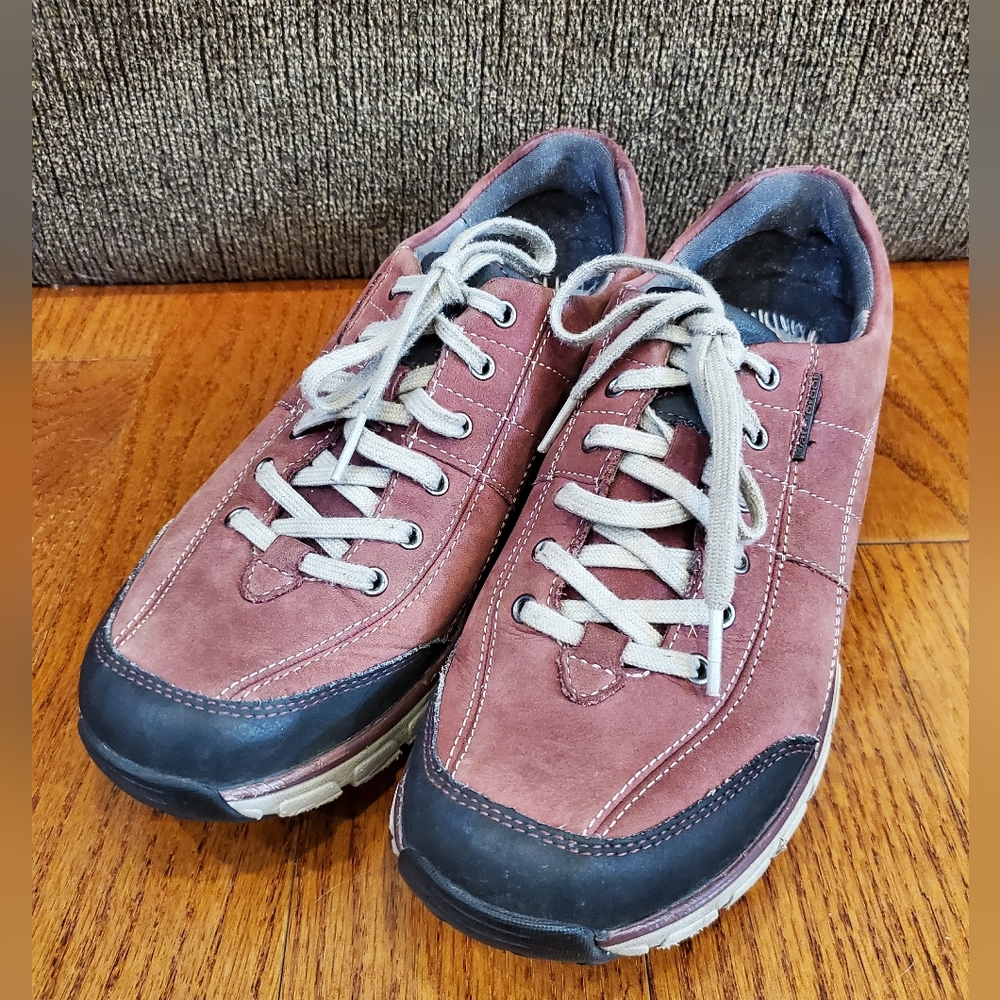 Clarks Wavewalk Sneakers Hiker Size 8.5